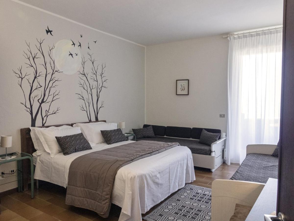 Hotel Funivia Laveno-Mombello Dış mekan fotoğraf