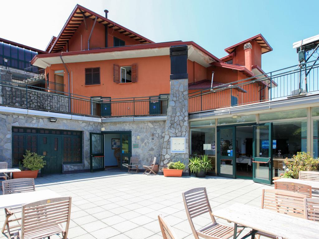 Hotel Funivia Laveno-Mombello Dış mekan fotoğraf