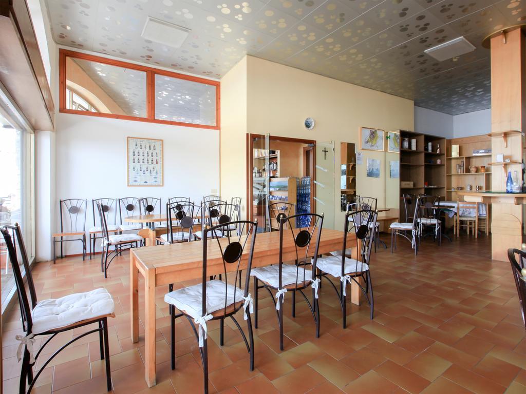 Hotel Funivia Laveno-Mombello Dış mekan fotoğraf
