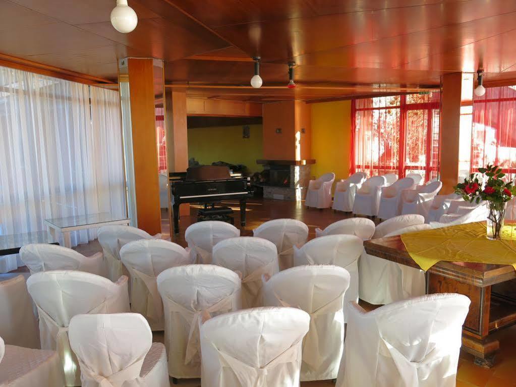Hotel Funivia Laveno-Mombello Dış mekan fotoğraf